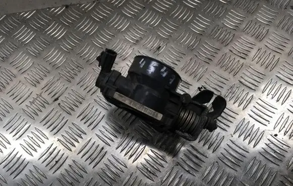 Ford Focus Throttle valve X84ULD 031113H2