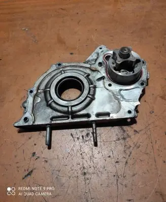 Opel Astra H Oil pump 