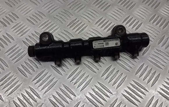 Mazda 3 I Fuel main line pipe 9654592680