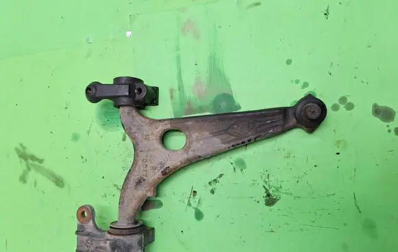 Citroen Jumpy Front lower control arm/wishbone