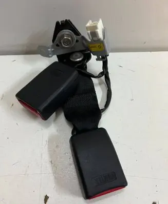 Mazda 2 Middle seatbelt buckle (rear) 