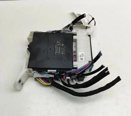 Lexus RZ Fuse module 8922146040 8273046030