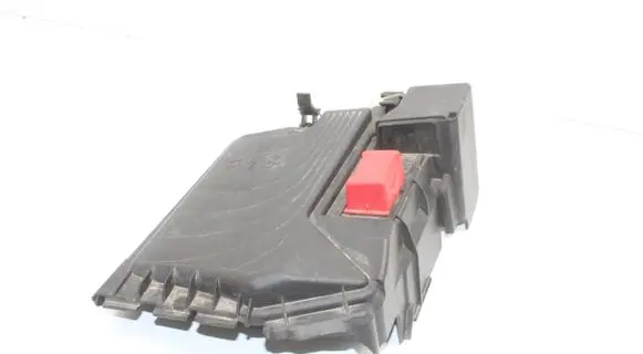 Mercedes-Benz A W176 Fuse box cover A2465400182