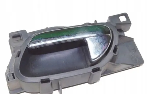 Peugeot 407 Front door interior handle