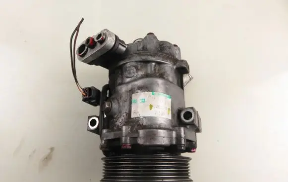 Fiat Linea Air conditioning (A/C) compressor (pump) 51803075