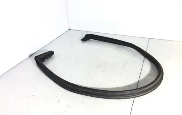 Land Rover Range Rover L405 Engine compartment rubber 