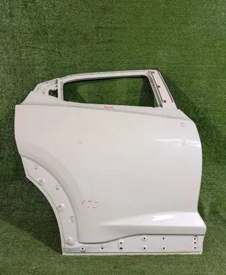 Nissan Juke II F16 Rear door 