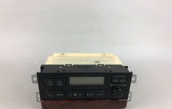 Toyota Camry Climate control unit 5590033300