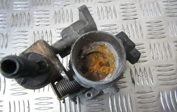Renault Megane I Throttle valve 7700961679F 7700872186