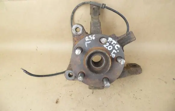 Chrysler PT Cruiser Front wheel hub spindle knuckle 
