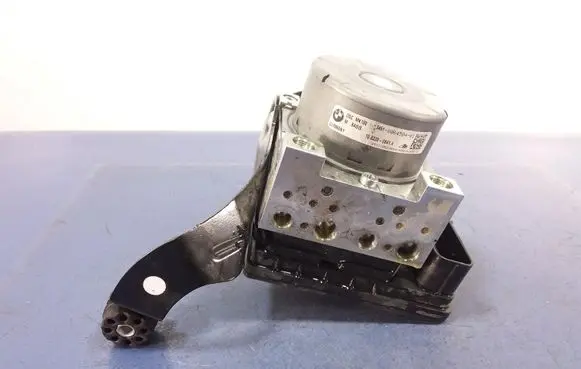 BMW M4 F82 F83 ABS Pump 7265810