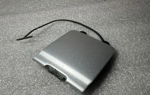 Volvo XC90 Front tow hook cap/cover 30698131