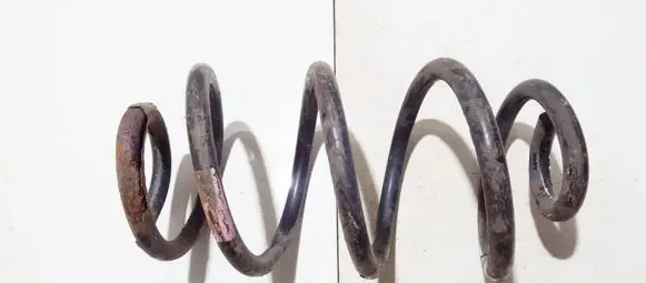 Nissan Note (E11) Rear coil spring
