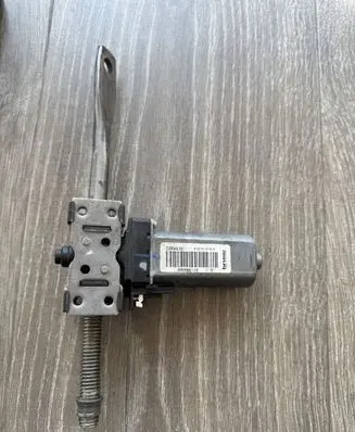 Jaguar XJ X351 Seat adjustment motor 984686105