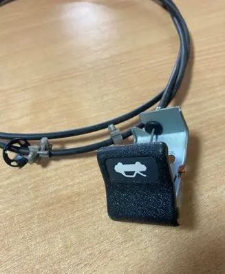 Subaru Impreza II Engine bonnet/hood lock release cable 
