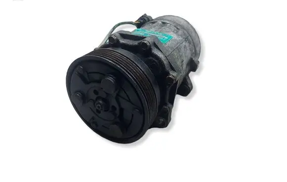 Volkswagen Golf IV Air conditioning (A/C) compressor (pump) 1J0820803FKASACJA 1J0820803F