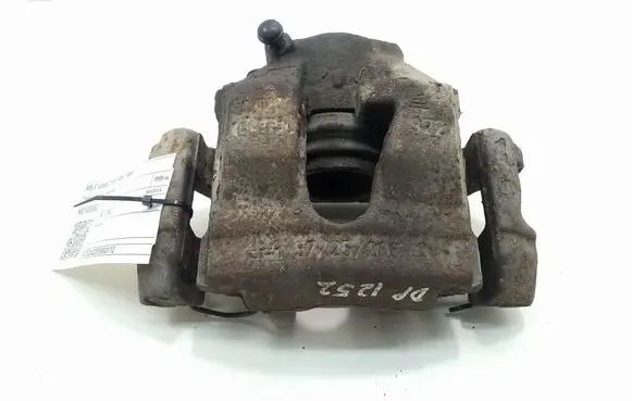 Mercedes-Benz E W210 Front brake caliper A0014203083