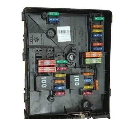 Lexus RX 300 Fuse module 1K0937118