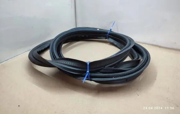 Jaguar XJ X351 Trunk rubber seal (body) 