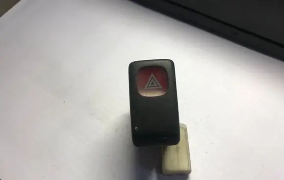 Volkswagen Golf II Hazard light switch 191953235