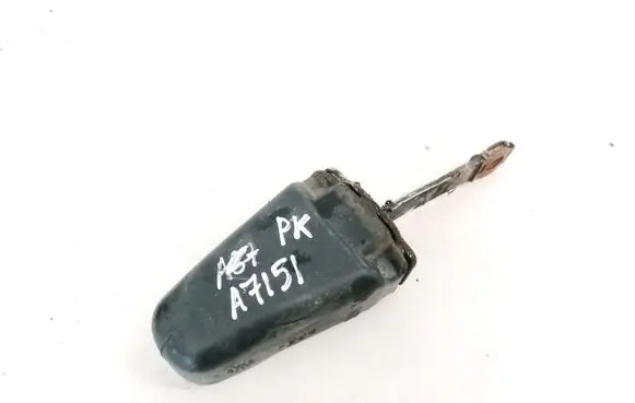 Volkswagen PASSAT B4 Front door check strap stopper 3A0837323