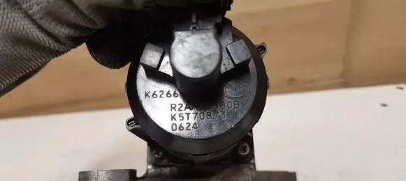 Mazda 6 EGR valve R2AA20300B K5T70873 K6266