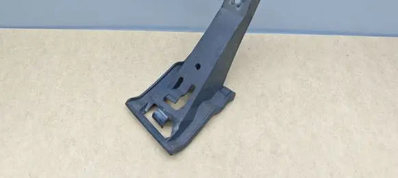 Mercedes-Benz C W204 Rear bumper mounting bracket A2048853814