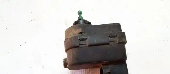 Renault Scenic I Headlight level adjustment motor 0770840141