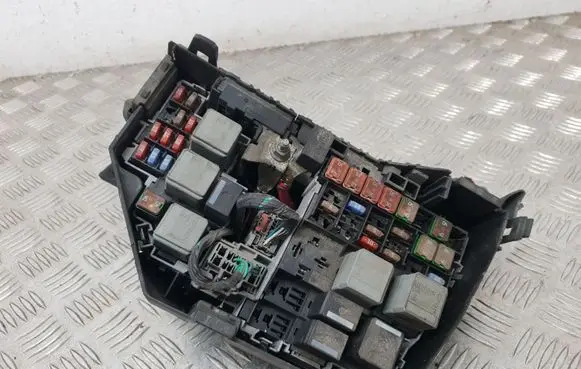 Ford Galaxy Fuse module 6G9T14A067A