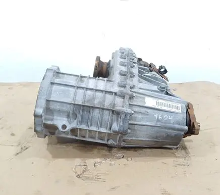 Gearbox transfer box case