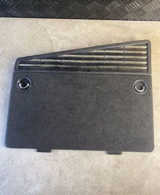 Trunk/boot lower side trim panel