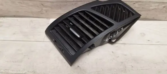 BMW 1 E81 E87 Dashboard side air vent grill/cover trim 7059187 P0101171 P010117139