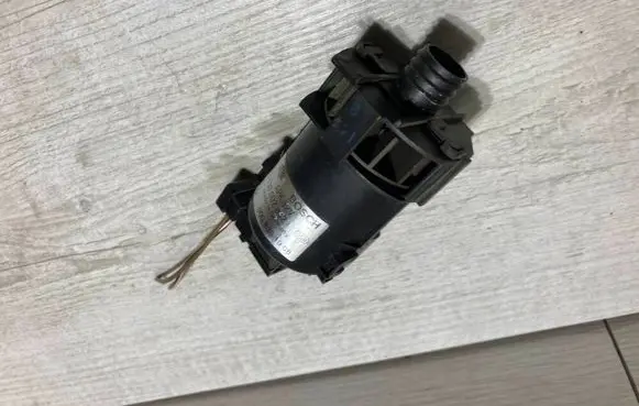 Mercedes-Benz E W124 Interior temperature sensor 0008301908