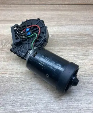 Mercedes-Benz E W210 Wiper motor 0390241429