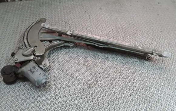 Toyota Avensis Verso Rear door window regulator with motor 8571044050