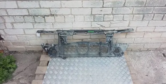 BMW 5 E39 Radiator support slam panel