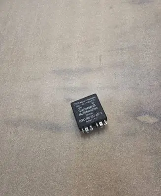 Audi A8 S8 D2 4D Other relay 1083413 4B0907487A