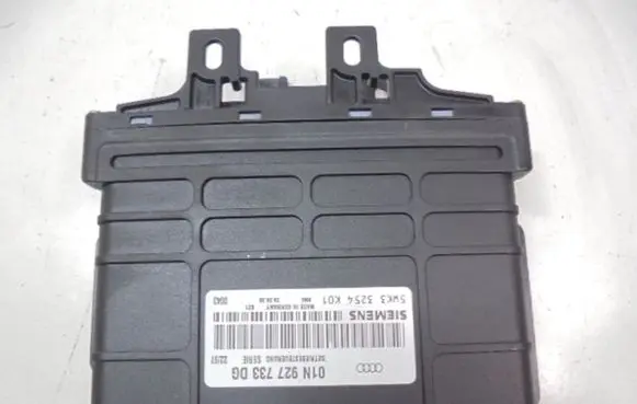 Audi A4 S4 B5 8D Gearbox control unit/module 01N927733DG