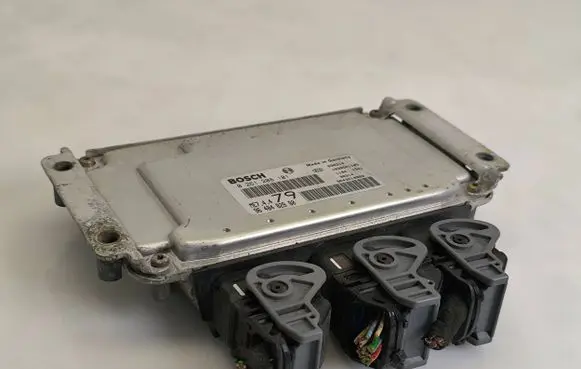 Peugeot 206 Engine control unit/module 0261208101 9648482980 9643218980
