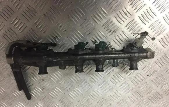 Fuel main line pipe
