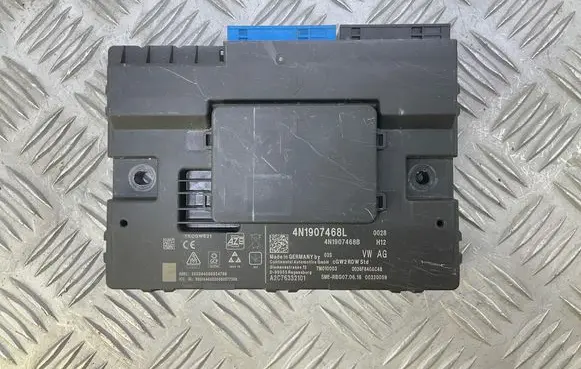 Audi A7 S7 4K8 Gateway control module 4N1907468L