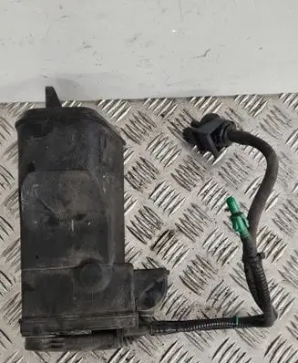 Opel Corsa C Active carbon filter fuel vapour canister 9129878