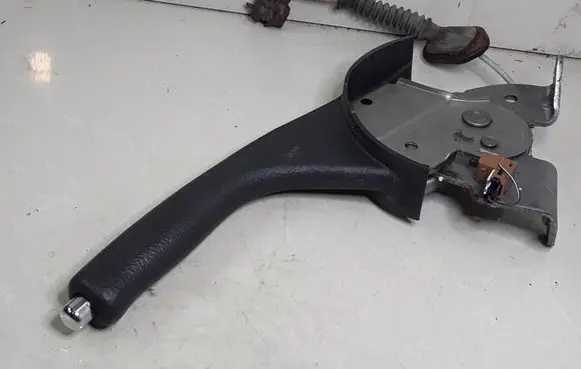 Toyota Avensis T250 Handbrake/parking brake lever assembly