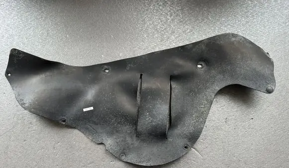 Nissan Patrol Y60 Engine compartment rubber 6483706J00