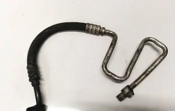 BMW 5 E39 Air conditioning (A/C) pipe/hose 