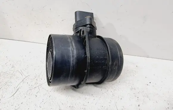 Volkswagen PASSAT B6 Mass air flow meter 074906461B