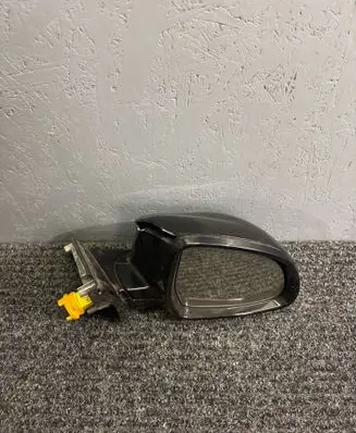 Front door electric wing mirror