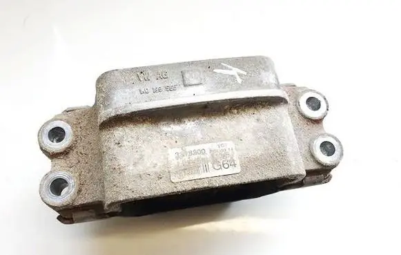 Volkswagen PASSAT B7 Engine mount bracket 1K0199555