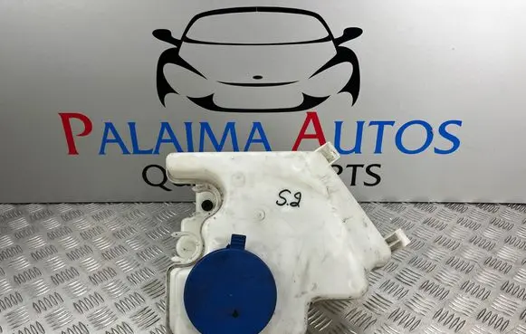 Mercedes-Benz B W245 Windshield washer fluid reservoir/tank 1698690220