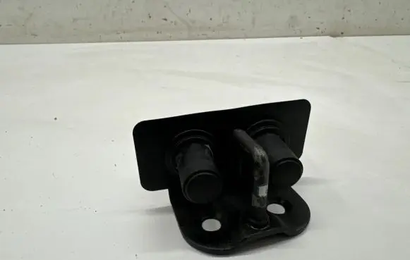Opel Insignia B Trunk lock loop 